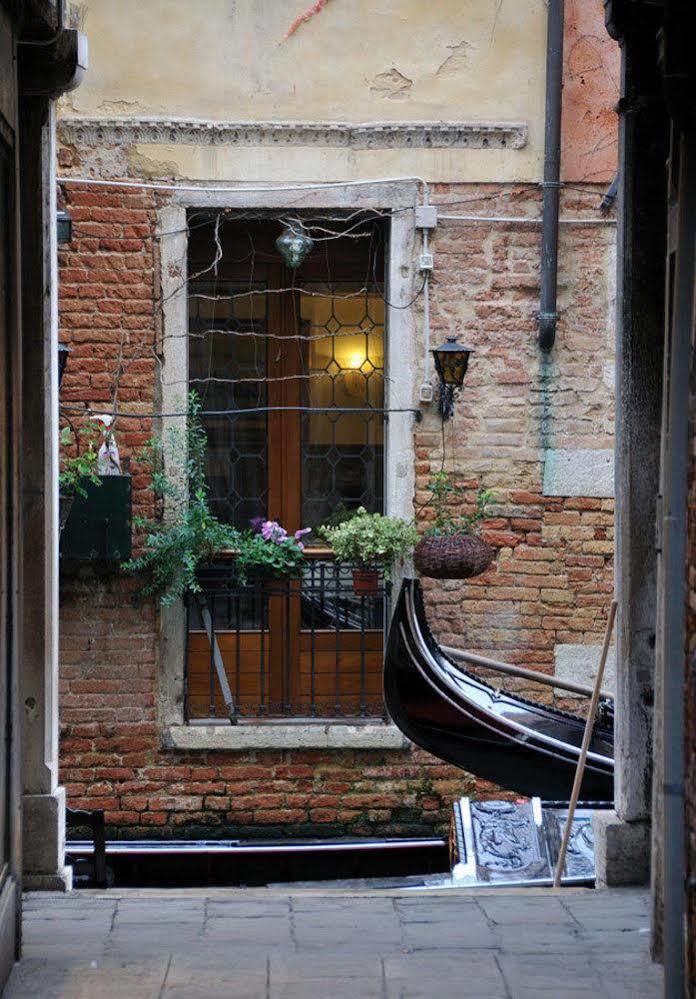 Alloggi B&B Allegri Veneza Exterior foto